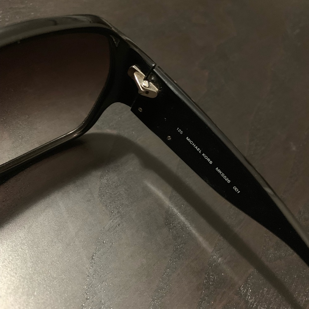 Vintage Michael Kors Shades w/ Leather Case - Picture 5 of 8
